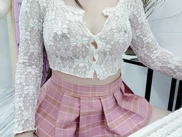 Linh97's BongaCams show and profile