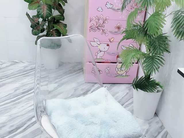 Linh97's BongaCams show and profile