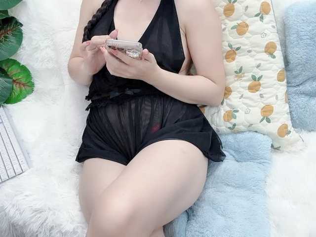 Linh97's BongaCams show and profile