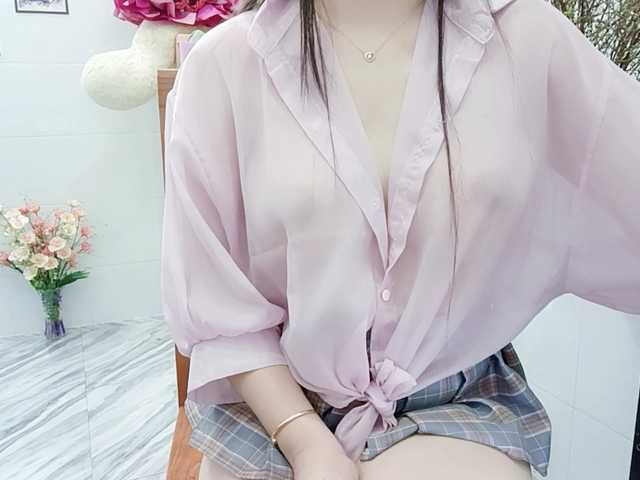 Linh97's BongaCams show and profile