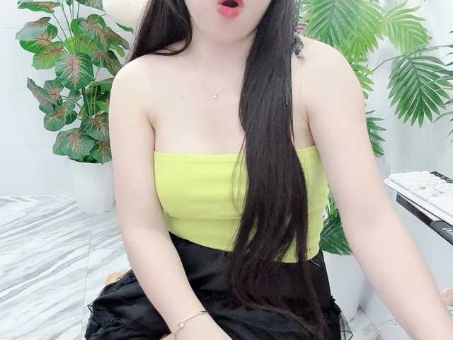 Linh97's BongaCams show and profile