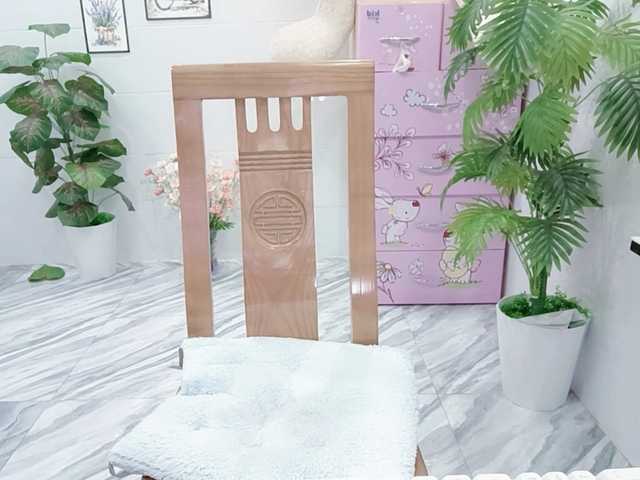 Linh97's BongaCams show and profile