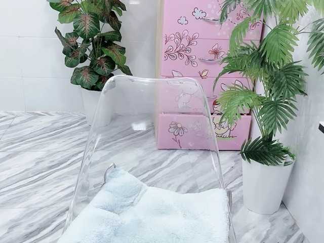 Linh97's BongaCams show and profile