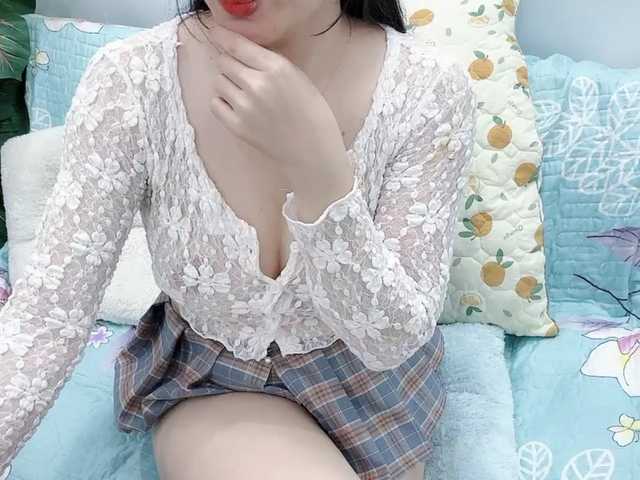 Linh97's BongaCams show and profile