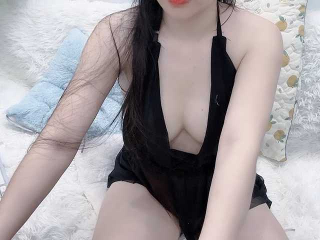 Linh97's BongaCams show and profile