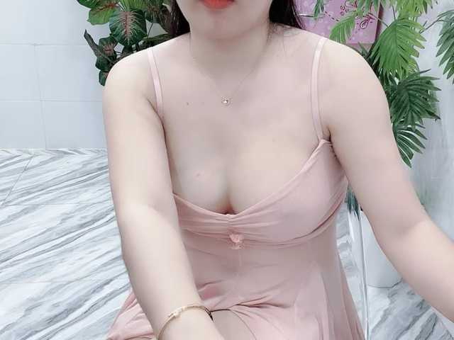 Linh97's BongaCams show and profile