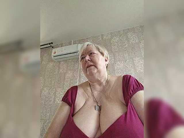 Alena61's BongaCams show and profile