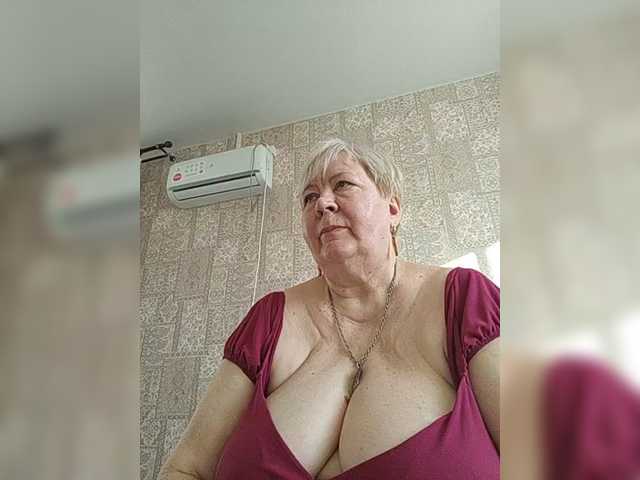 Alena61's BongaCams show and profile