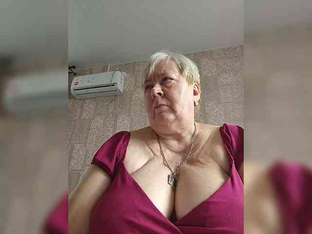 Alena61 webcam