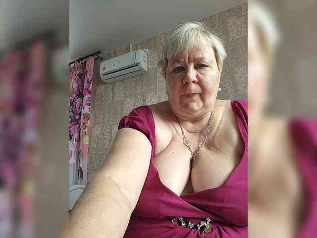 Alena61 webcam