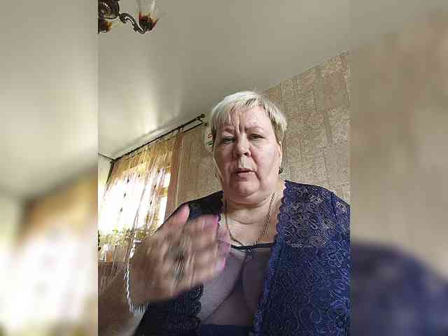 Alena61 webcam