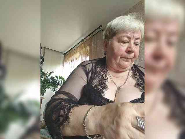 Alena61 webcam