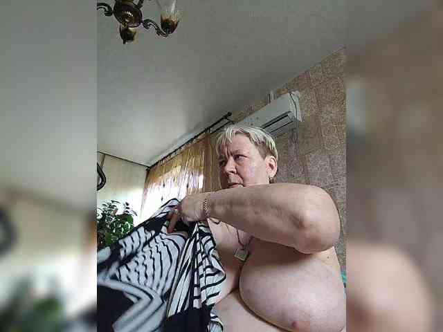 Alena61 webcam