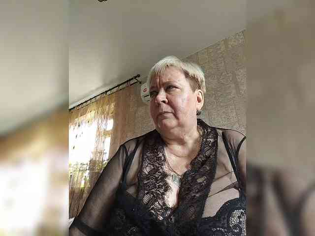 Alena61 webcam