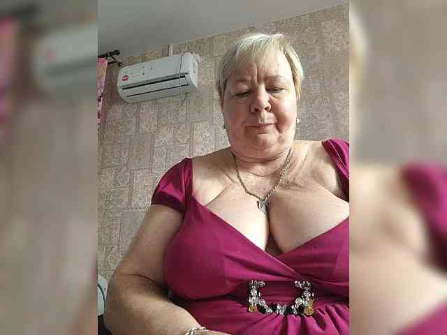 Alena61 webcam