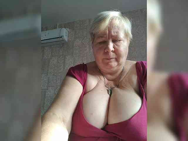 Alena61 webcam