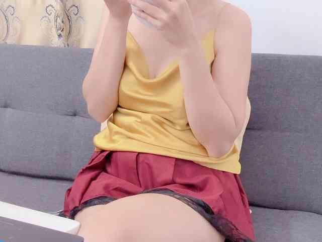 Julye102 webcam