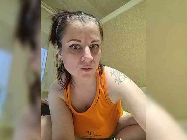 Love_is_life_2025 webcam