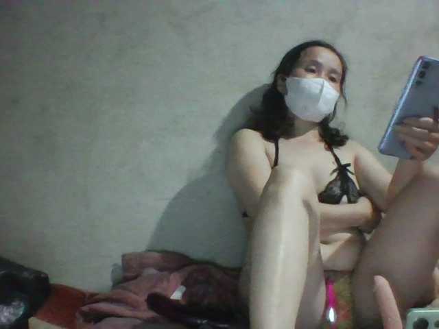 Sexy-ladyass89's BongaCams show and profile