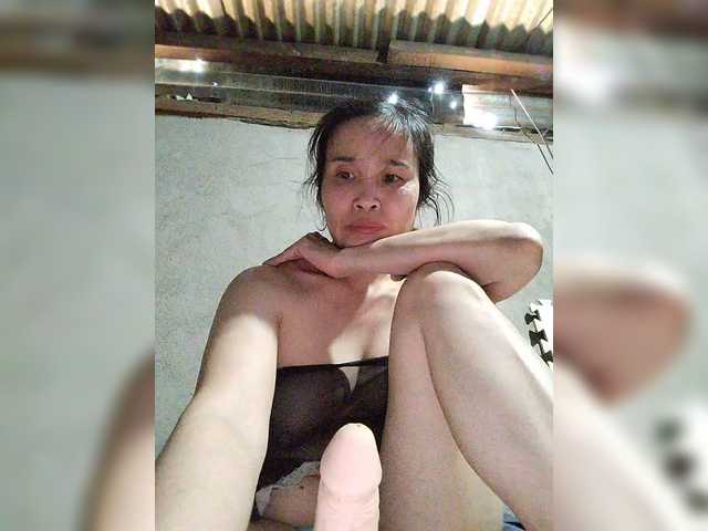 Sexy-ladyass89's BongaCams show and profile