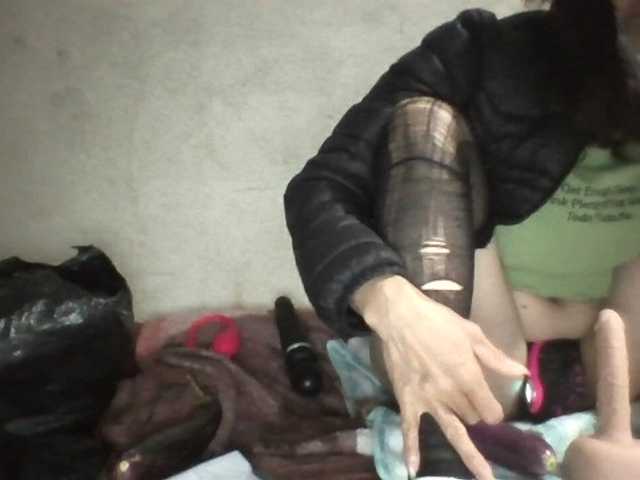 Sexy-ladyass89's BongaCams show and profile