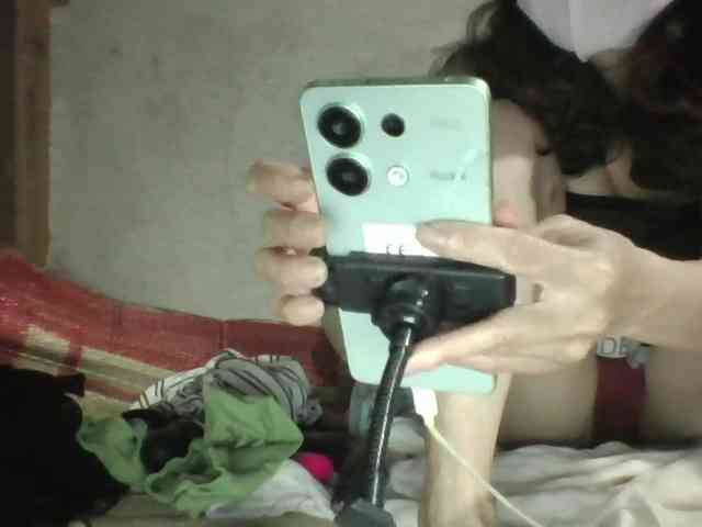 Sexy-ladyass89 webcam