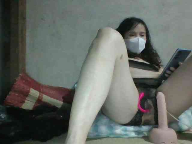 Sexy-ladyass89 webcam