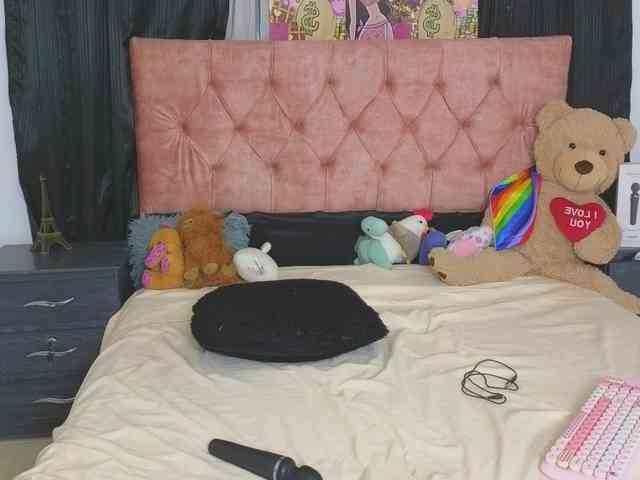 SophieSweetx webcam