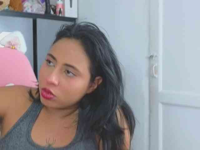 SophieSweetx webcam