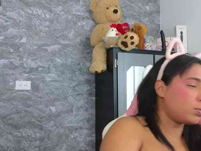 SophieSweetx webcam