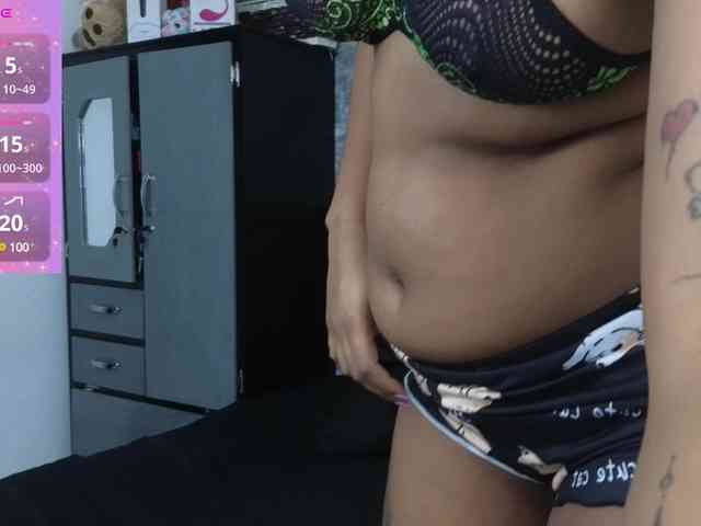 SophieSweetx webcam