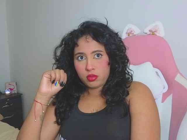 SophieSweetx webcam