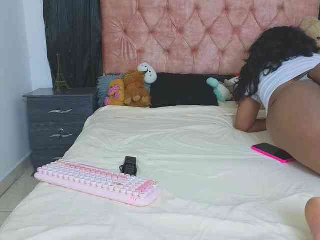 SophieSweetx webcam
