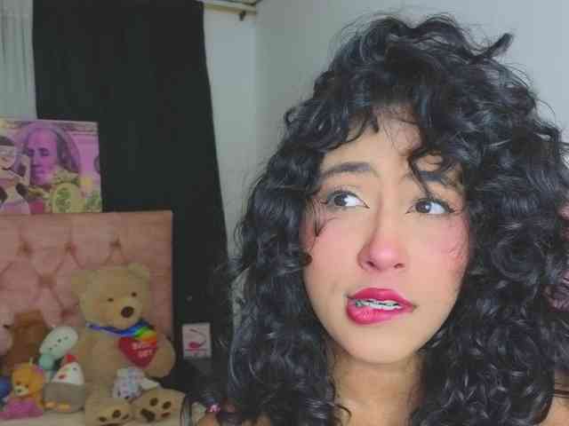SophieSweetx webcam