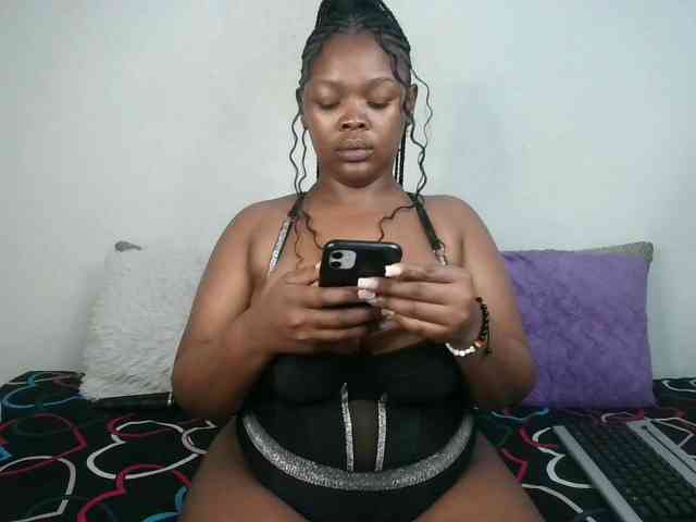 Thickqueenxxx webcam