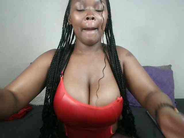 Thickqueenxxx webcam