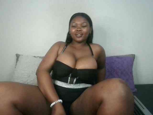 Thickqueenxxx Live Webcam on BongaCams