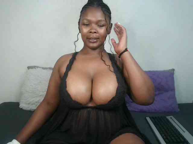 Thickqueenxxx webcam