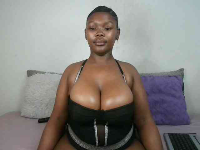 Thickqueenxxx webcam