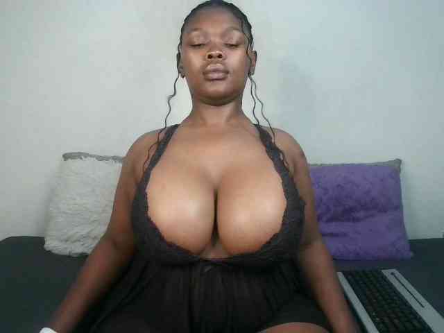 Thickqueenxxx Live Webcam on BongaCams