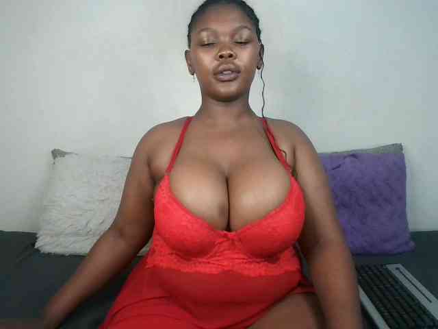 Thickqueenxxx webcam