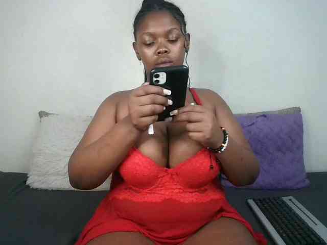 Thickqueenxxx webcam