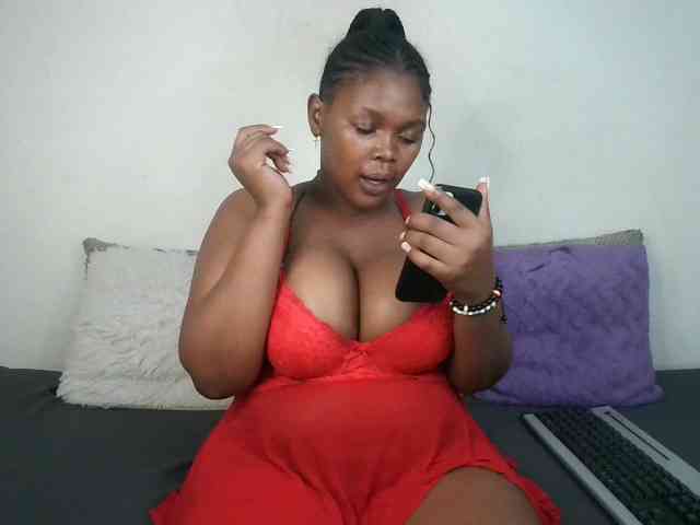 Thickqueenxxx webcam