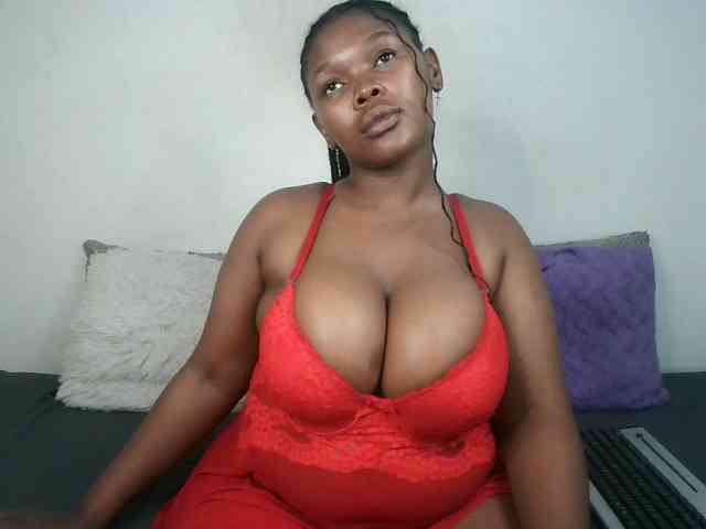 Thickqueenxxx webcam