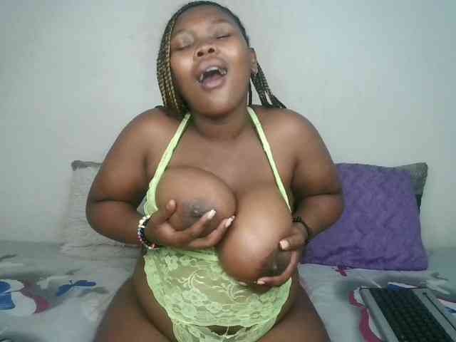 Thickqueenxxx webcam