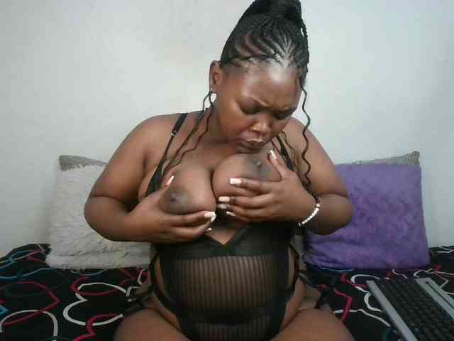 Thickqueenxxx webcam