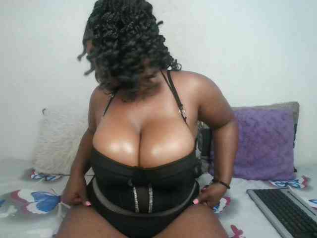 Thickqueenxxx webcam