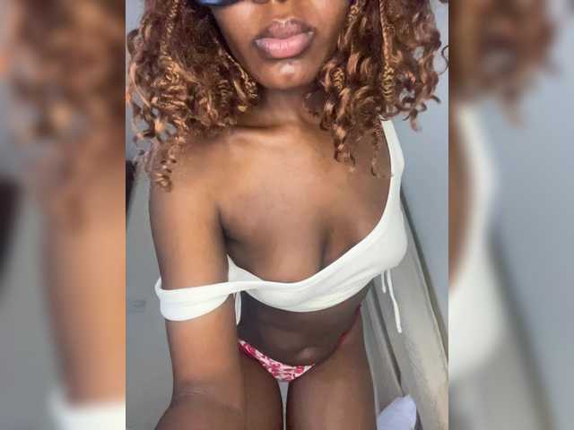 ShySerena Live Cam on BongaCams