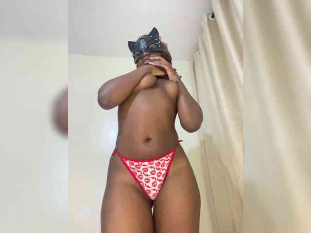ShySerena webcam