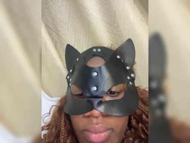 ShySerena webcam